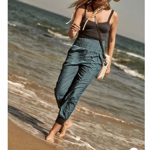 NWT FREE PEOPLE MOVEMENT The Way Home Jogger Pants Deep Sea size L - Picture 1 of 9
